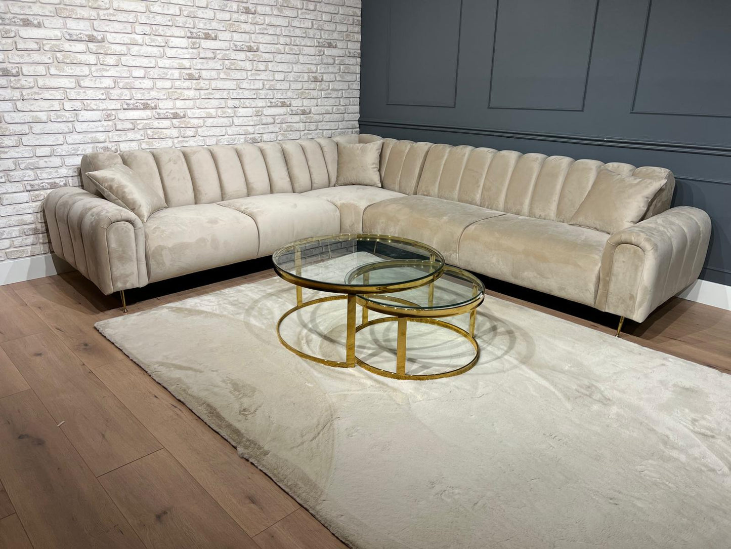 Violet Hoekbank OP MAAT